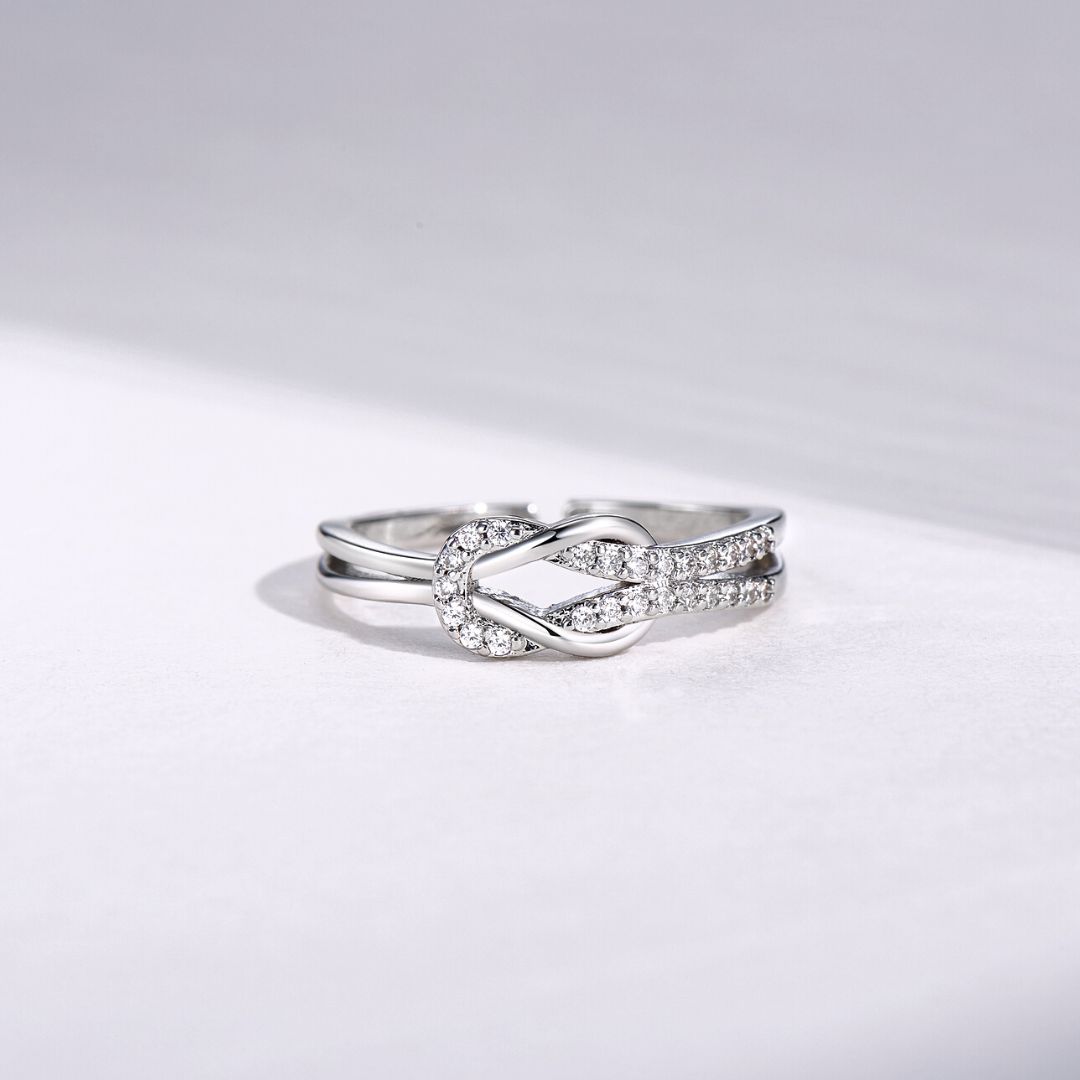 Ring : Knoopring Dames - Minimalistisch Versiersel - Metaal in van Pantino