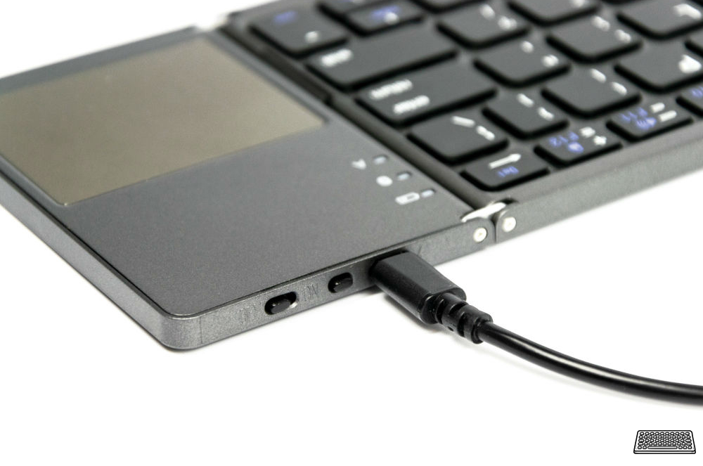 gadgets : Opvouwbaar Bluetooth Toetsenbord Zwart - Draagbaar Compact - Kunststof in van Pantino