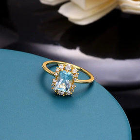 Ring : Saffierring Dames Blauw - Kussengeslepen Omringd Diamanten - Zilver in van Pantino