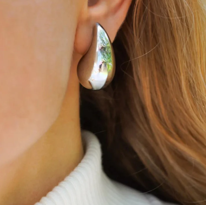 Earrings : Oorbellen Dames Goud - Hailey Drop Oorbellen Metaal - Trendy & Elegant in Zilver van Pantino