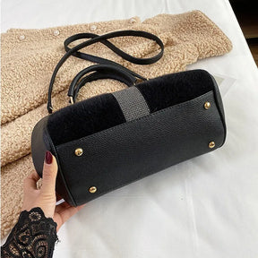 bags : Vintage Fluwelen Handtas Dames - Magneetsluiting Elegant - Fluweel in van Pantino