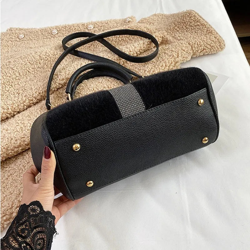 bags : Vintage Fluwelen Handtas Dames - Magneetsluiting Elegant - Fluweel in van Pantino