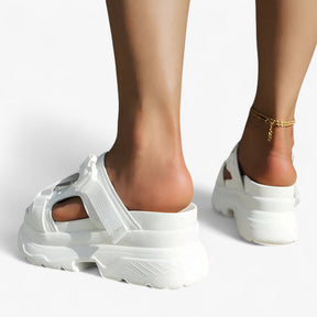 Sandals : Sandalen met Dikke Zolen - Comfortabel en Duurzaam - Zwart in van Pantino