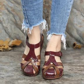 Sandals : Luxe Comfort Zijden Sandalen Dames - Elegante Sandalen voor Verfijnde Stijl en Gemak - Bourgondischrood in van Pantino