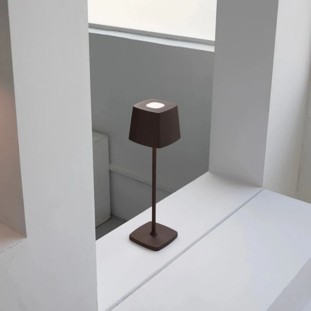 gadgets : Draadloze Tafellamp - Bruin in van Pantino