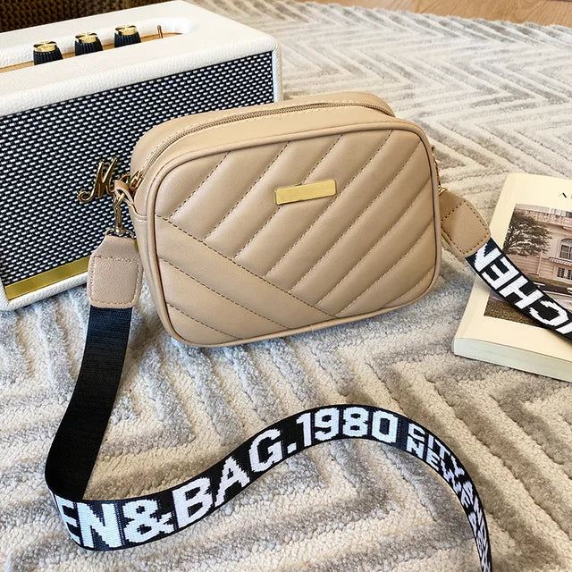 bags : Crossbody Tas Dames Bruin - Premium Leer Kwaliteit - PU-Leer in Khaki van Pantino