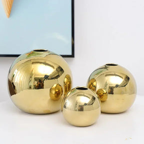home & garden : Gouden Keramische Bloemenvaas - Luxe Decoratieve Woonkamer - Keramiek in van Pantino