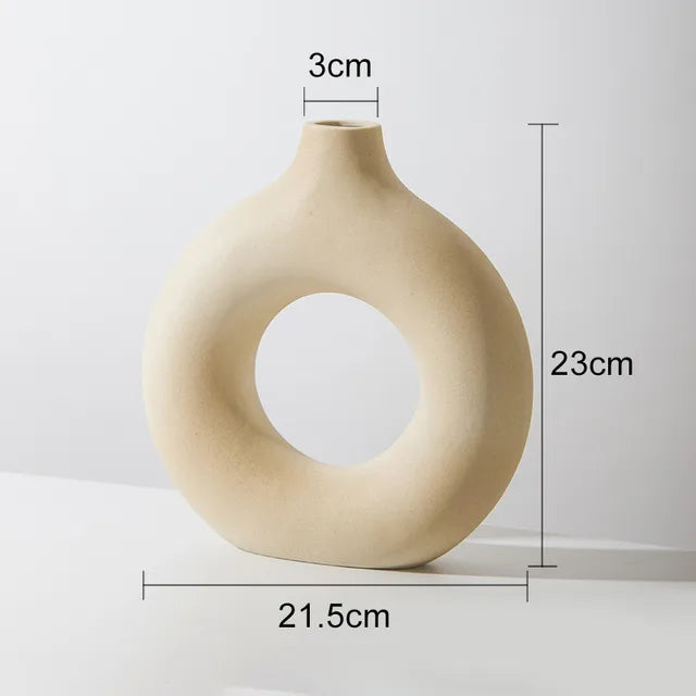 home & garden : Keramische Donut Bloemenvaas Wit - Trendy Sfeervolle Decoratie - Keramiek in Beige L van Pantino