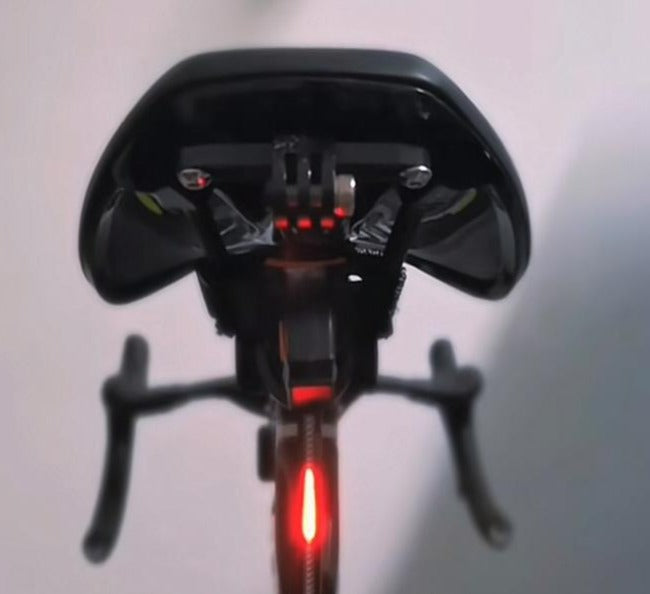 outdoor equipment : LED Fietsachterlicht voor heren, rood - BrightBike Pro met heldere verlichting in Rood van Pantino