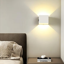 home & garden : VellaGlow - Luxe Wandlamp met Bewegingssensor - Zwart in Wit van Pantino