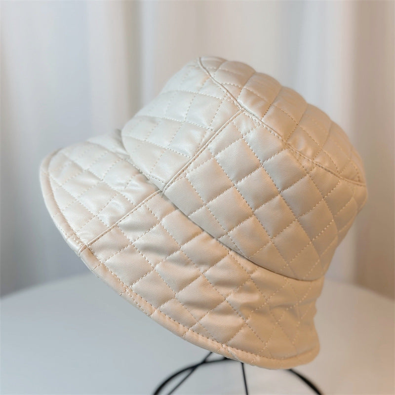 Hat : Hoed Zwart - Warme Emmer Opvouwbaar in Beige van Pantino