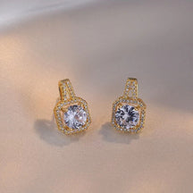 Jewelry Set : Elegantia Sieradenset - Verfijnde Schoonheid - Gouden Ketting in Gouden Oorbellen van Pantino