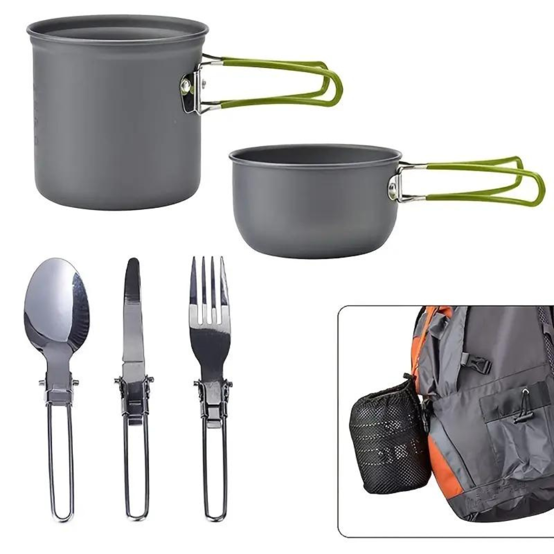 outdoor equipment : Compacte Camping Pannenset met Bestek in van Pantino