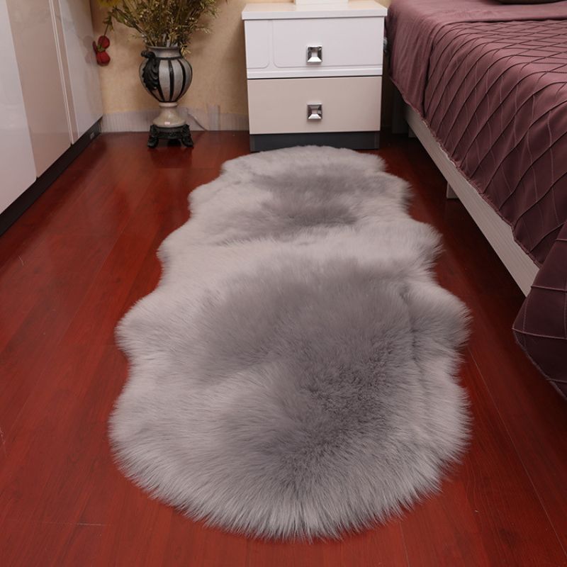 home & garden : Pluche Schapenvacht Tapijt - Luxe Ultiem Knus Gevoel - Polyester in Grijs van Pantino