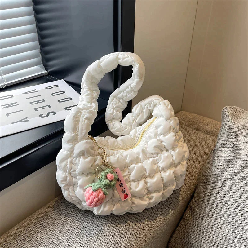 bags : Schoudertas Beige - Cloud Quilt Geplooide in Beige 29x20x12cm van Pantino