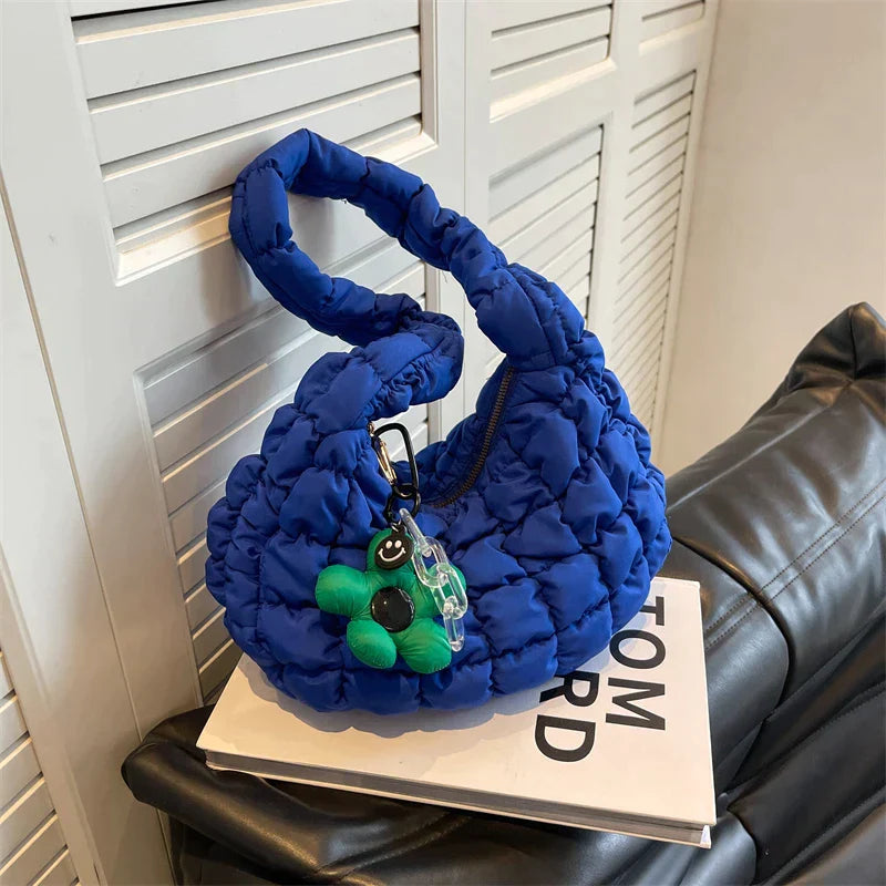 bags : Schoudertas Beige - Cloud Quilt Geplooide in Blauw 29x20x12cm van Pantino