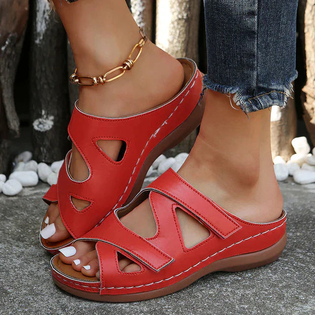 Sandals : Dames Sandalen - Orthopedisch Ontwerp voor Ultiem Comfort en Verfijnde Stijl - Wit in Rood van Pantino
