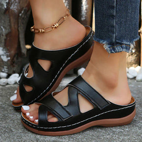 Sandals : Dames Sandalen - Orthopedisch Ontwerp voor Ultiem Comfort en Verfijnde Stijl - Wit in Zwart van Pantino