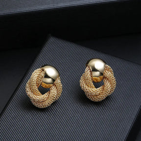 Earrings : Oorbellen Goud - Vintage Gedraaide - Elegante Feestjuwelen in Goud van Pantino