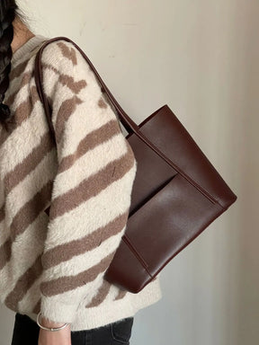 bags : Stella Top Handle Bag Black - Leer in van Pantino