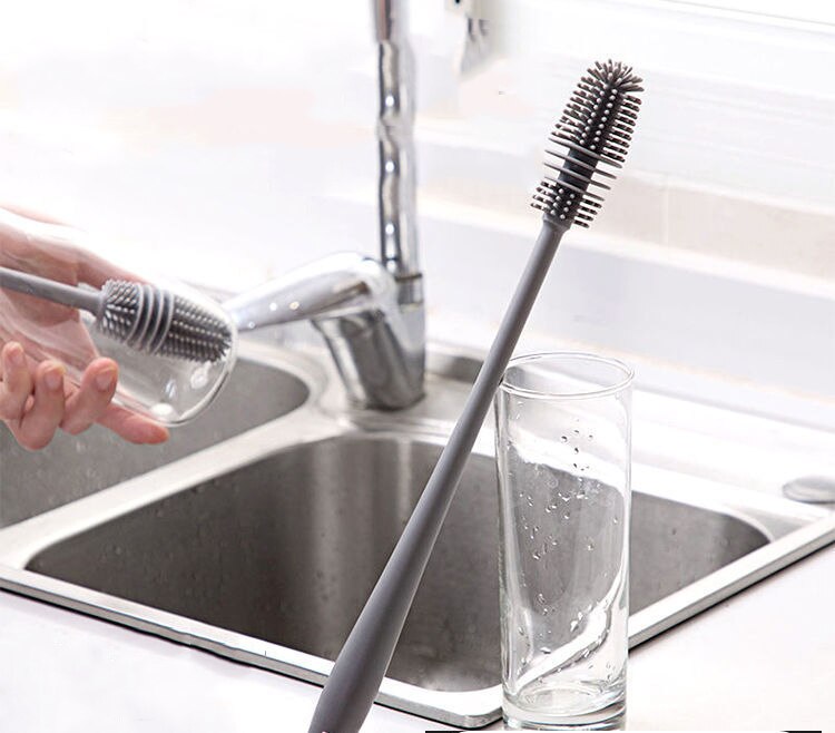 home & garden : Siliconen Afwasborstel - Perfect voor het Schoonmaken van Flessen, Wijnglazen, Vazen Etc. - Grijs in Grijs van Pantino