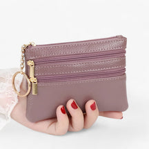 bags : Schoudertas voor Vrouwen Dames - Compakt en Elegant met Drie Ritsen - Rood in donkerpaars van Pantino