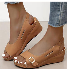 Sandals : Sandalen Dames Bruin - Koele Outdoor - Brengt Comfort en Koelte naar Elke Buitenactiviteit in Bruin van Pantino