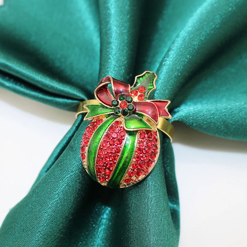 home & garden : 6 Kerstservettenringen met Dennenappels - Perfect in H van Pantino