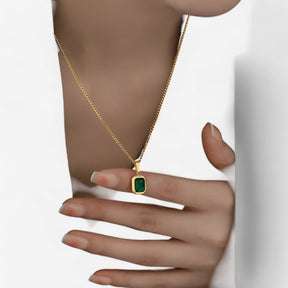 Necklace : Ketting met Smaragden in Gouden Plating - Elegant en Robuust - Goud in van Pantino