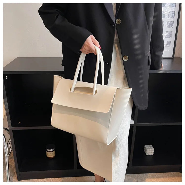 bags : Tote Bag Khaki - The Modern Muse Leer in van Pantino