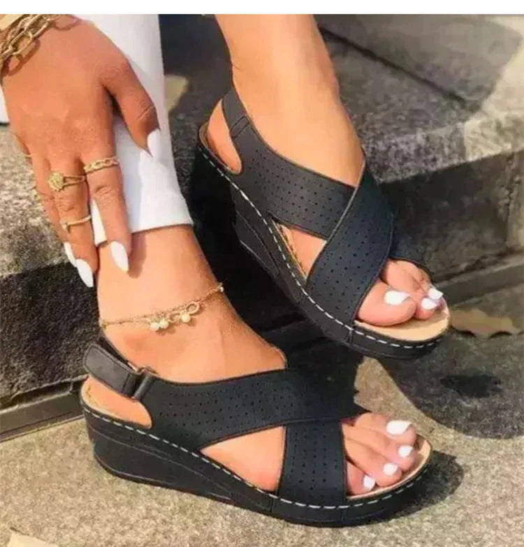 Sandals : Sandalen Dames Rood - Orthopedische - Ideaal voor Ondersteuning en Comfort op Elke Dag in Zwart van Pantino
