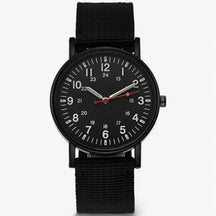 watches : Horloge Zwart - Nylon Sport Militair in Zwart van Pantino