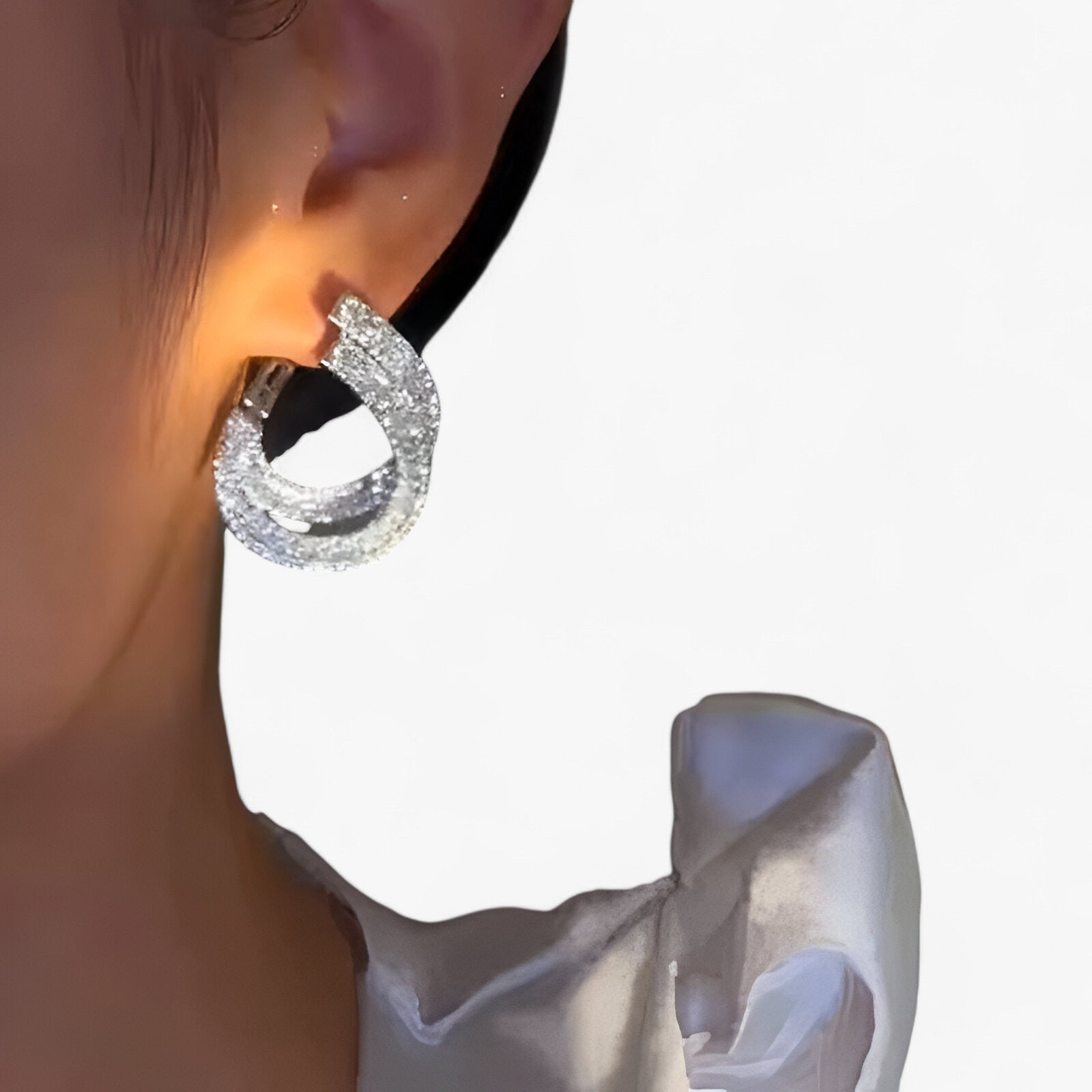 Earrings : Oorringen in Zirkonia in Dubbele Laag Dames - Unieke Feestversiering - Zilver in van Pantino