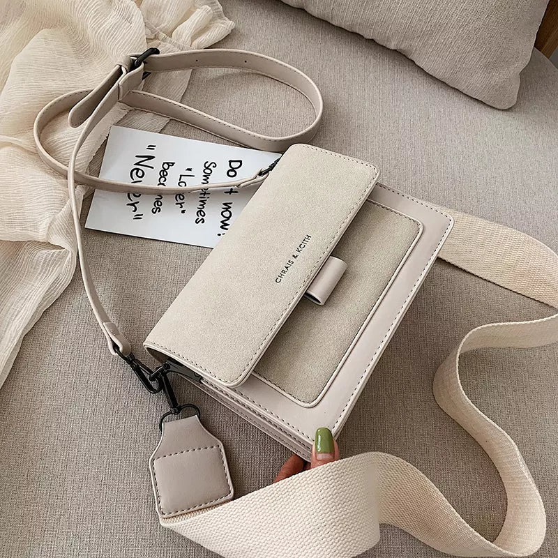 bags : Schoudertas Dames Beige - Meerdere Zakken Modieus Design - Nylon in van Pantino