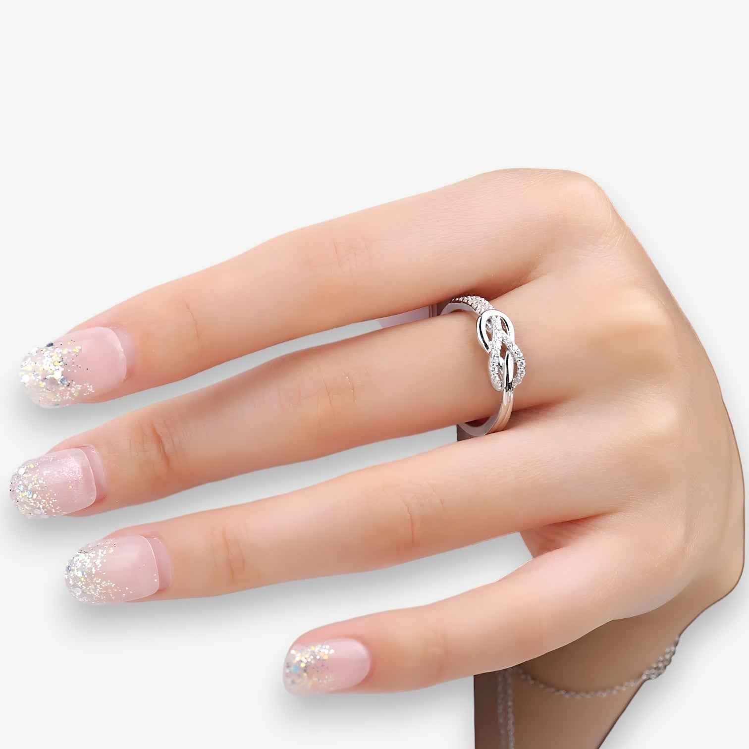 Jewelry : Ring Zilver Sterling 925 Dames, Elegant Ontwerp met Witte Zirkonia's, Verstelbare Maat in van Pantinoshop