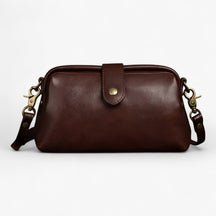 bags : Elegante Schoudertas Dames - Compacter Design en Lichtgewicht - Rood in Bruin van Pantino