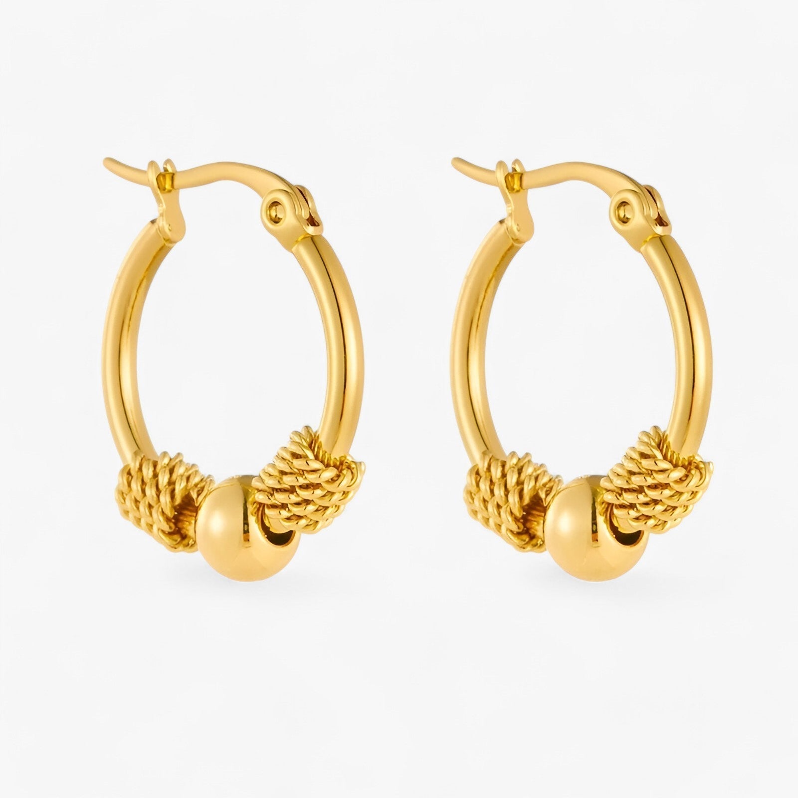 Earrings : Oorbellen Dames Goud - Gouden Geweven - Elegante en Duurzame Cadeau in van Pantino