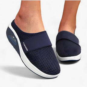 Slippers : Slippers Dames Zwart - Ademend Comfortabele Mesh in Marineblauw van Pantino