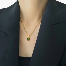 necklace : Ketting met Smaragden in Gouden Plating - Elegant en Robuust - Goud in Goud van Pantinoshop