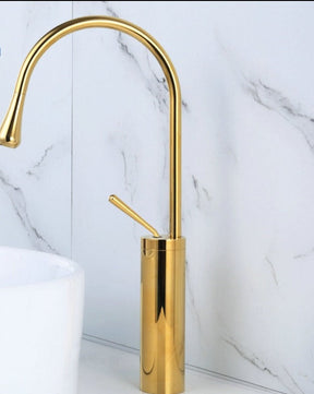 home & garden : Wastafelkraan Druppel Stijl Badkamer Draaibare Waterval Kranen - Goud Geborsteld Kort in Goudpoets hoog van Pantino