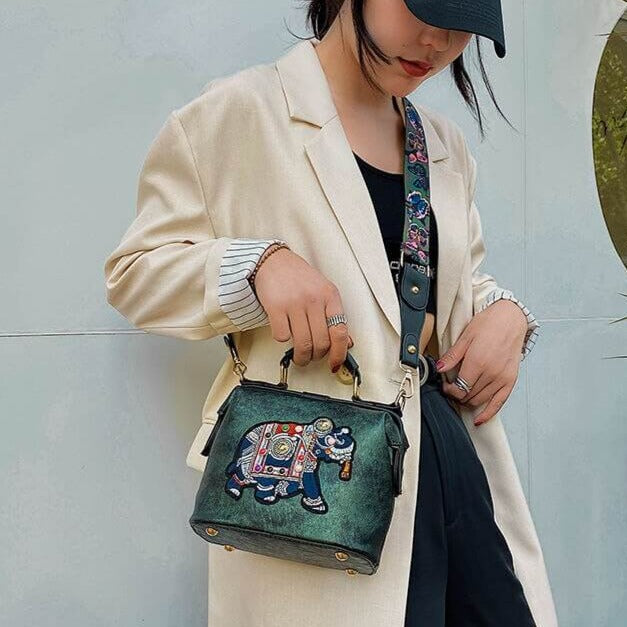 bags : Mandala Geborduurde Tas - Blauw in van Pantino
