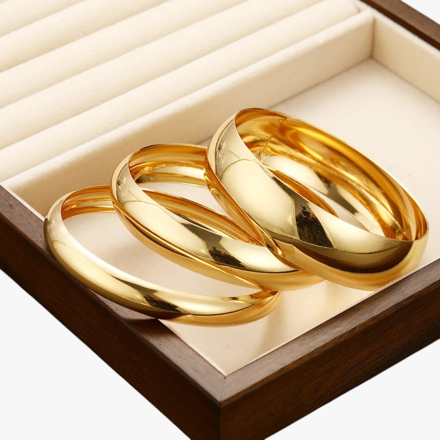 Jewelry : Set 3 Dames Armbanden 18K Goud Verguld, Gedurfd en Modern Design in van Pantinoshop