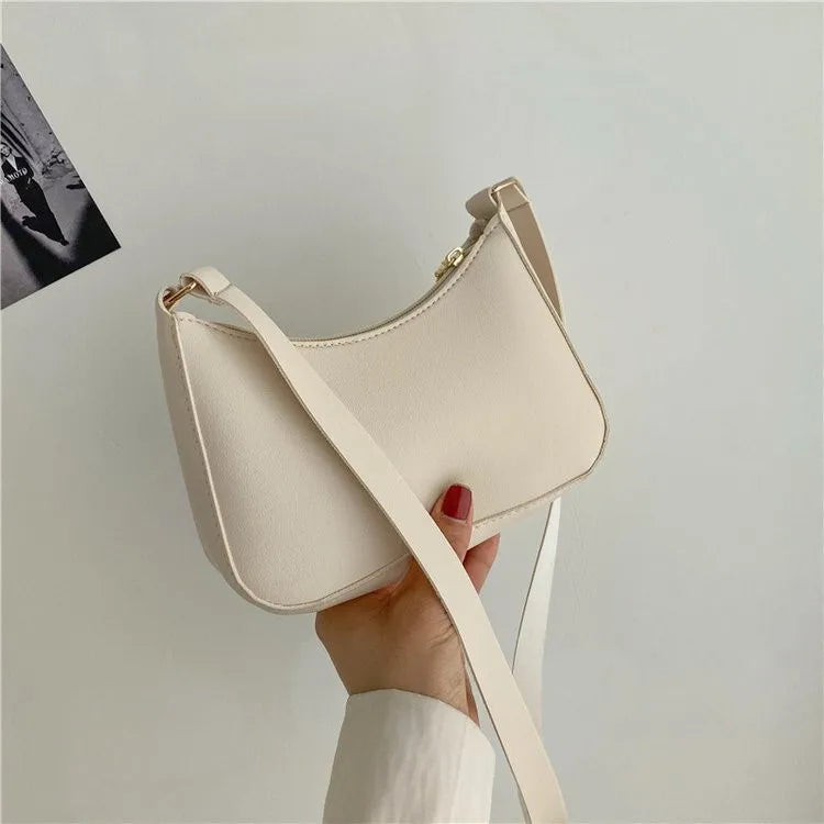 bags : Sara Leather Underarm Bag - Khaki in Beige van Pantino