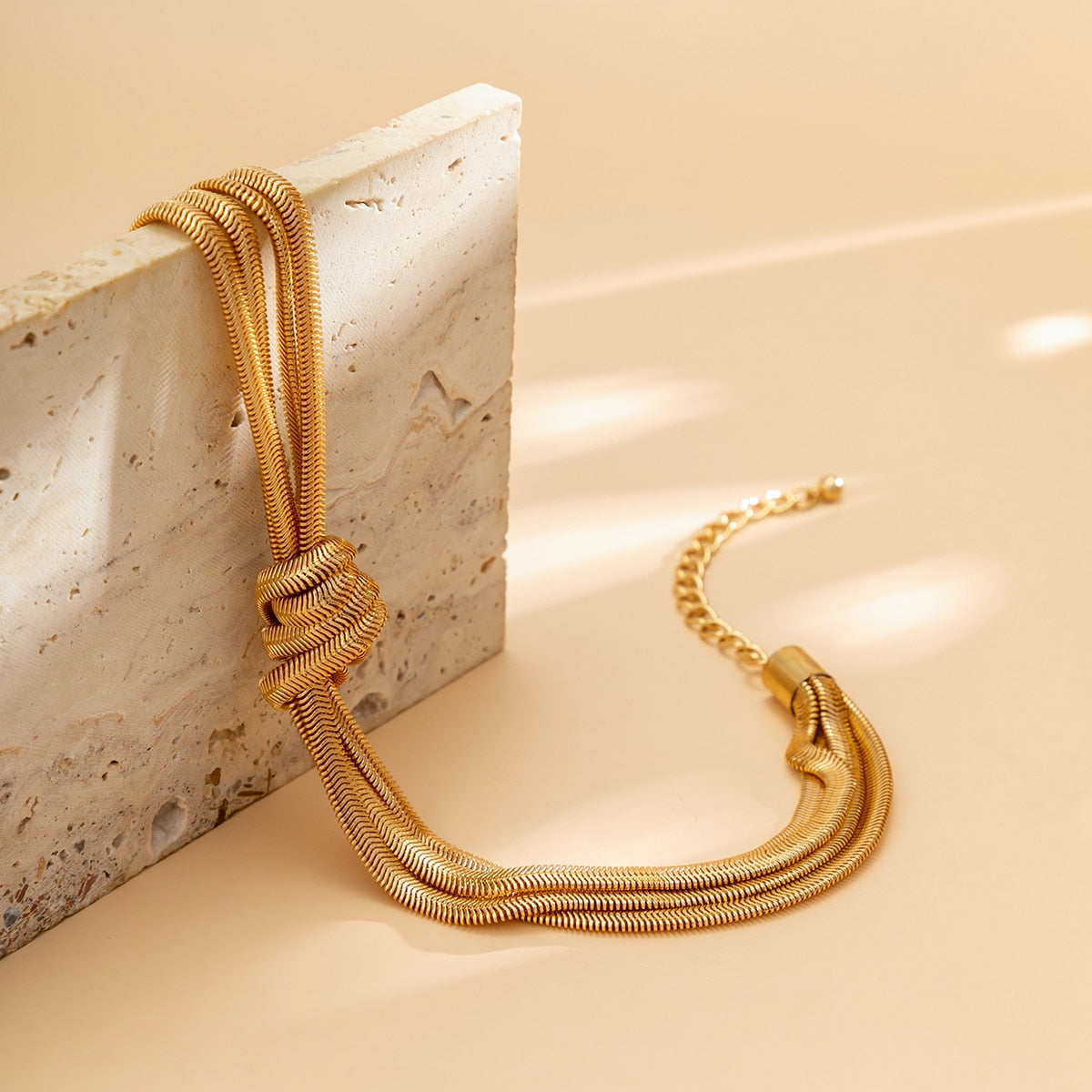 Necklace : Stijlvolle Ketting Dames - Goud in van Pantino