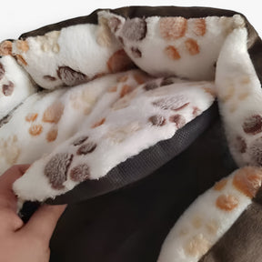 pets : Bowie Bed - Zachte Pluche Hondenmand in van Pantino