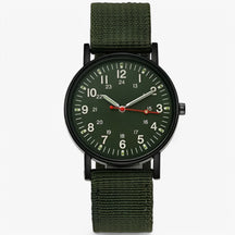 watches : Horloge Zwart - Nylon Sport Militair in militair groen van Pantino