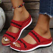 Sandals : Sandalen Dames Zwart - Trendy Strepen in Rood van Pantino