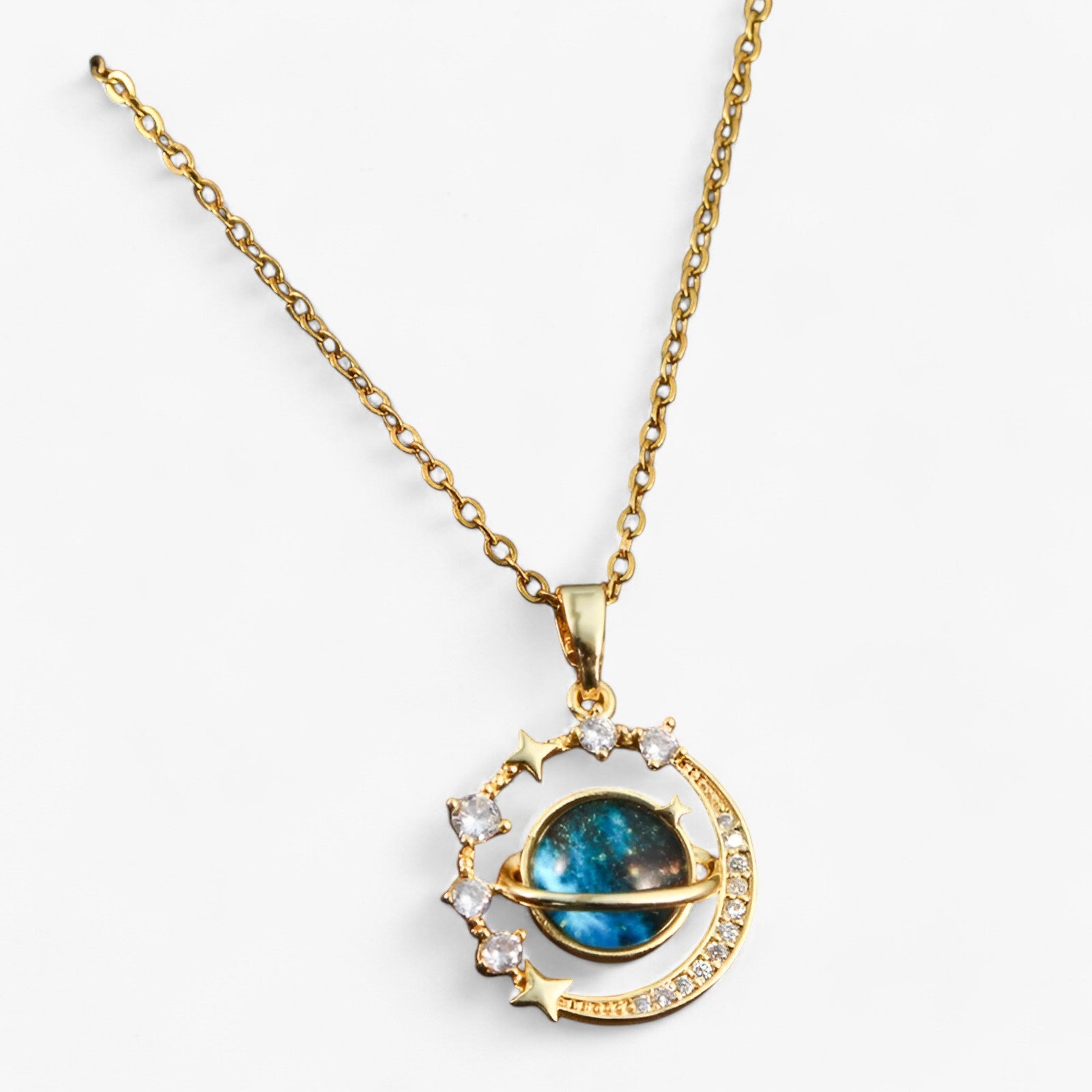 Necklace : Ketting Goud - Elegante Sterrenhemel - Tijdloze Veelzijdigheid in van Pantino