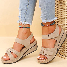 Orthopedic Sandals : Orthopedische Sandalen Dames - Comfortabele Beige Leren Zomer Sandalen in Beige van Pantino