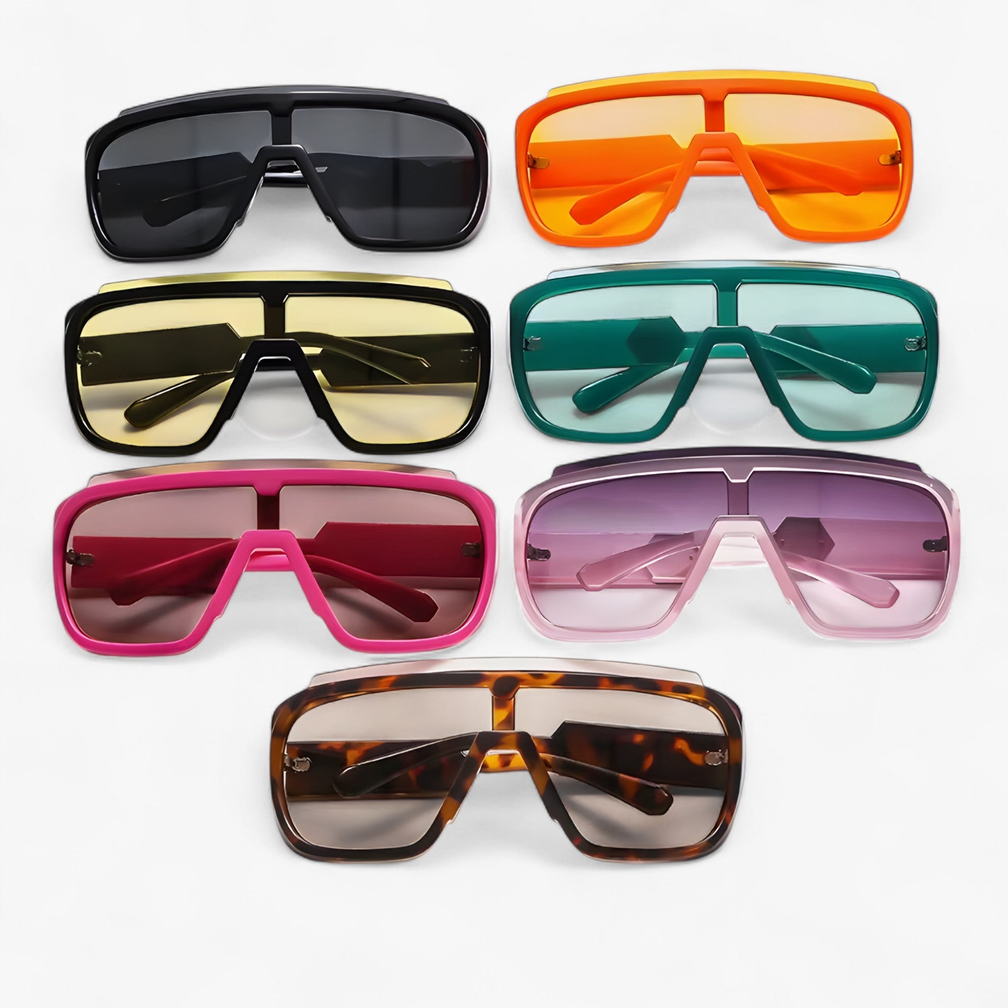 Sunglasses : Heren oversize monoblock wrap-around zonnebril in van Pantinoshop
